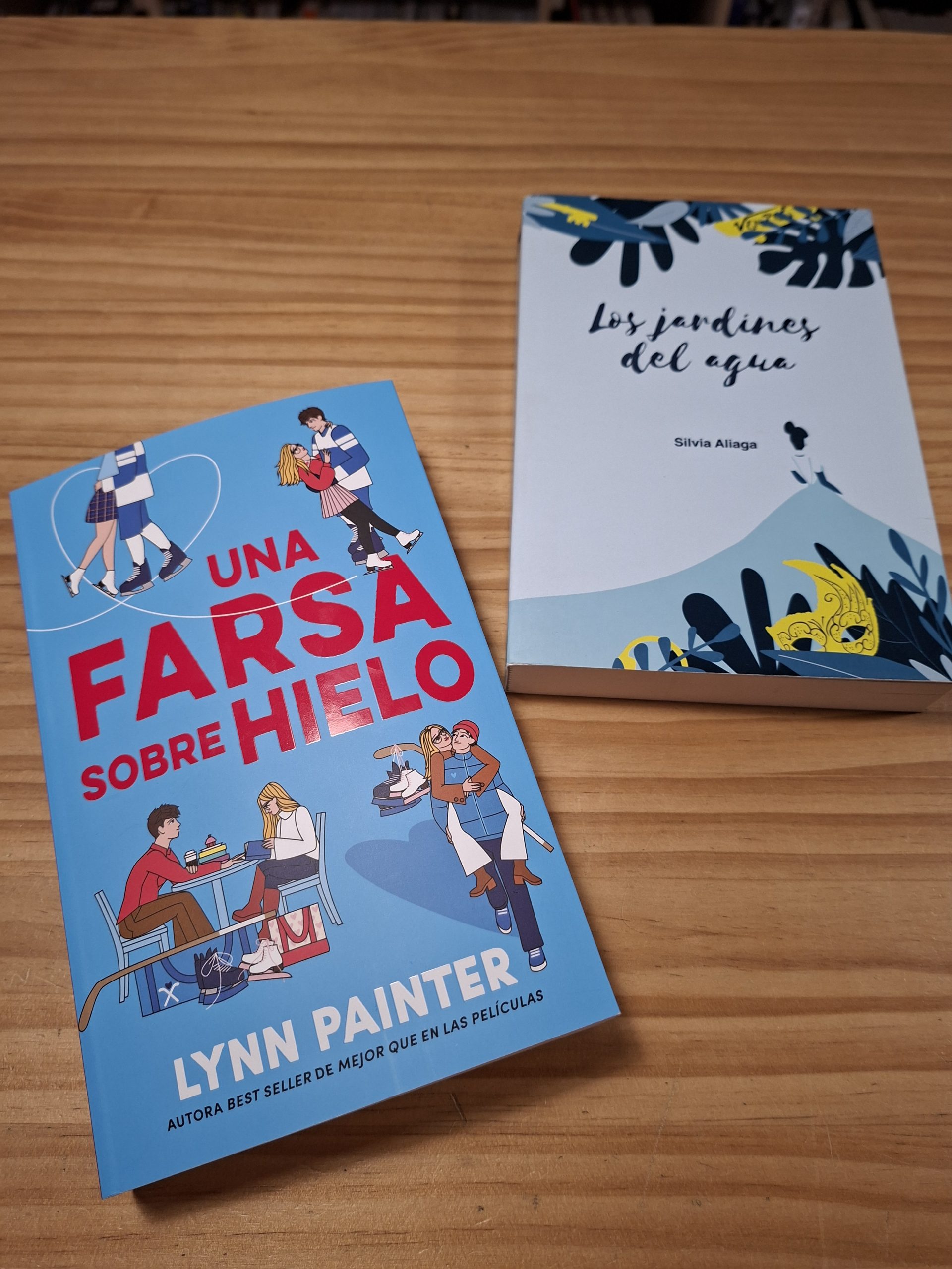Premio aportado por Librería Lápiz y Papel